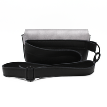 Încărcați imaginea în vizualizatorul Galeriei, Geantă de talie din piele