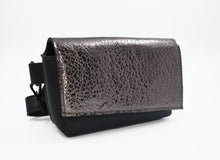 Kép betöltése a galériamegjelenítőbe: Bőr övtáska