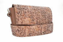 Încărcați imaginea în vizualizatorul Galeriei, Crossbody