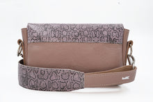 Încărcați imaginea în vizualizatorul Galeriei, Crossbody
