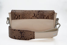 Kép betöltése a galériamegjelenítőbe: Vállpántos