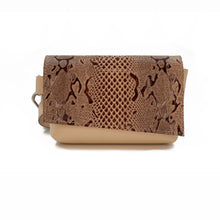 Încărcați imaginea în vizualizatorul Galeriei, Geantă de talie din piele