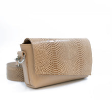 Încărcați imaginea în vizualizatorul Galeriei, Geantă crossbody din piele