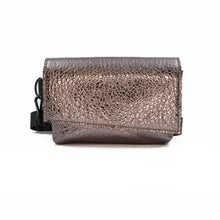 Kép betöltése a galériamegjelenítőbe: Bőr övtáska