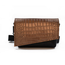 Load image into Gallery viewer, Small Leather Waist Bag