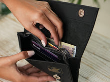 Încărcați imaginea în vizualizatorul Galeriei, Poșetă din piele