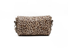 Încărcați imaginea în vizualizatorul Galeriei, Geantă crossbody din piele