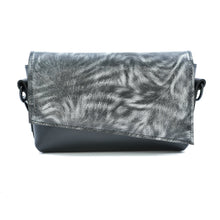 Load image into Gallery viewer, Leather Crossbody Bag