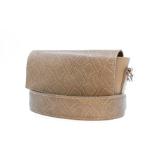 Încărcați imaginea în vizualizatorul Galeriei, Geantă crossbody din piele