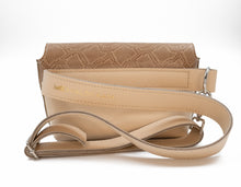 Încărcați imaginea în vizualizatorul Galeriei, Geantă de talie din piele