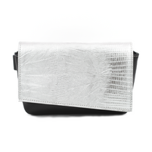 Încărcați imaginea în vizualizatorul Galeriei, Geantă de talie din piele