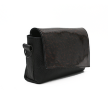 Load image into Gallery viewer, Leather Crossbody Bag