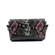 Load image into Gallery viewer, Leather Crossbody Bag