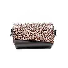 Load image into Gallery viewer, Leather Crossbody Bag
