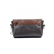 Load image into Gallery viewer, Leather Crossbody Bag