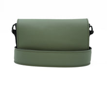 Kép betöltése a galériamegjelenítőbe: Bőr crossbody táska