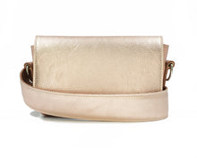 Kép betöltése a galériamegjelenítőbe: Bőr crossbody táska
