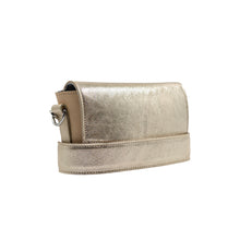 Încărcați imaginea în vizualizatorul Galeriei, Geantă crossbody din piele