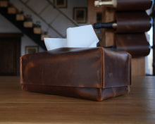 Încărcați imaginea în vizualizatorul Galeriei, Suport pentru sticle de vin