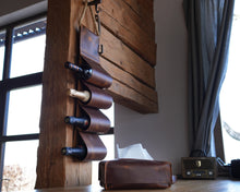 Încărcați imaginea în vizualizatorul Galeriei, Suport pentru sticle de vin