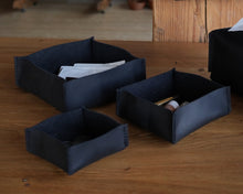 Load image into Gallery viewer, Wine Bottle Holder