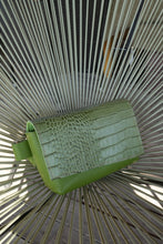 Încărcați imaginea în vizualizatorul Galeriei, Geantă de talie din piele