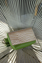 Încărcați imaginea în vizualizatorul Galeriei, Geantă de talie din piele