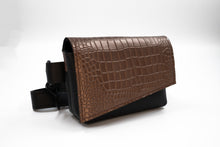 Load image into Gallery viewer, Small Leather Waist Bag