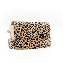 Load image into Gallery viewer, Leather Crossbody Bag
