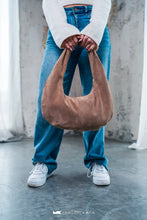 Load image into Gallery viewer, Noon