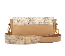 Încărcați imaginea în vizualizatorul Galeriei, CrossBody