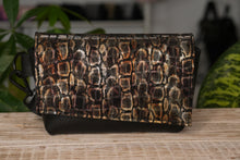 Încărcați imaginea în vizualizatorul Galeriei, Geantă de talie din piele