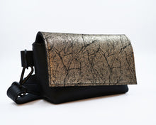 Încărcați imaginea în vizualizatorul Galeriei, Geantă de talie din piele