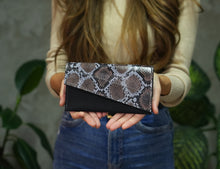 Kép betöltése a galériamegjelenítőbe: Bőr pénztárca