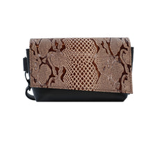 Încărcați imaginea în vizualizatorul Galeriei, Geantă de talie din piele