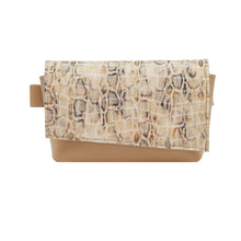 Încărcați imaginea în vizualizatorul Galeriei, Geantă de talie din piele