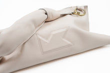 Load image into Gallery viewer, Nina