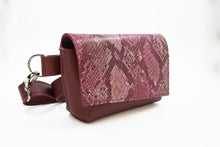 Încărcați imaginea în vizualizatorul Galeriei, Geantă de talie din piele