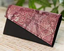 Încărcați imaginea în vizualizatorul Galeriei, Poșetă din piele