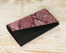 Încărcați imaginea în vizualizatorul Galeriei, Poșetă din piele