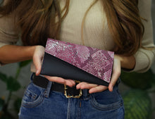 Încărcați imaginea în vizualizatorul Galeriei, Poșetă din piele