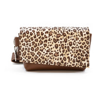 Kép betöltése a galériamegjelenítőbe: Bőr övtáska