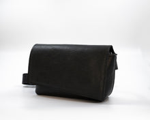 Kép betöltése a galériamegjelenítőbe: Bőr övtáska