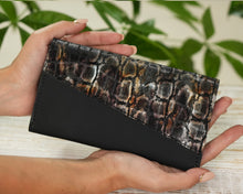 Kép betöltése a galériamegjelenítőbe: Bőr pénztárca