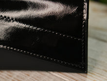 Încărcați imaginea în vizualizatorul Galeriei, Poșetă din piele