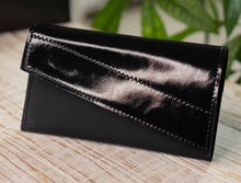 Încărcați imaginea în vizualizatorul Galeriei, Poșetă din piele