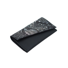 Încărcați imaginea în vizualizatorul Galeriei, Poșetă din piele