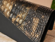 Încărcați imaginea în vizualizatorul Galeriei, Poșetă din piele