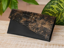 Încărcați imaginea în vizualizatorul Galeriei, Poșetă din piele