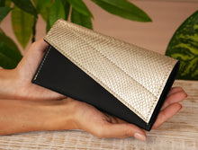 Încărcați imaginea în vizualizatorul Galeriei, Poșetă din piele